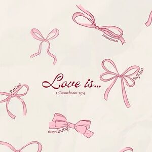 Meet your Posher, Maura